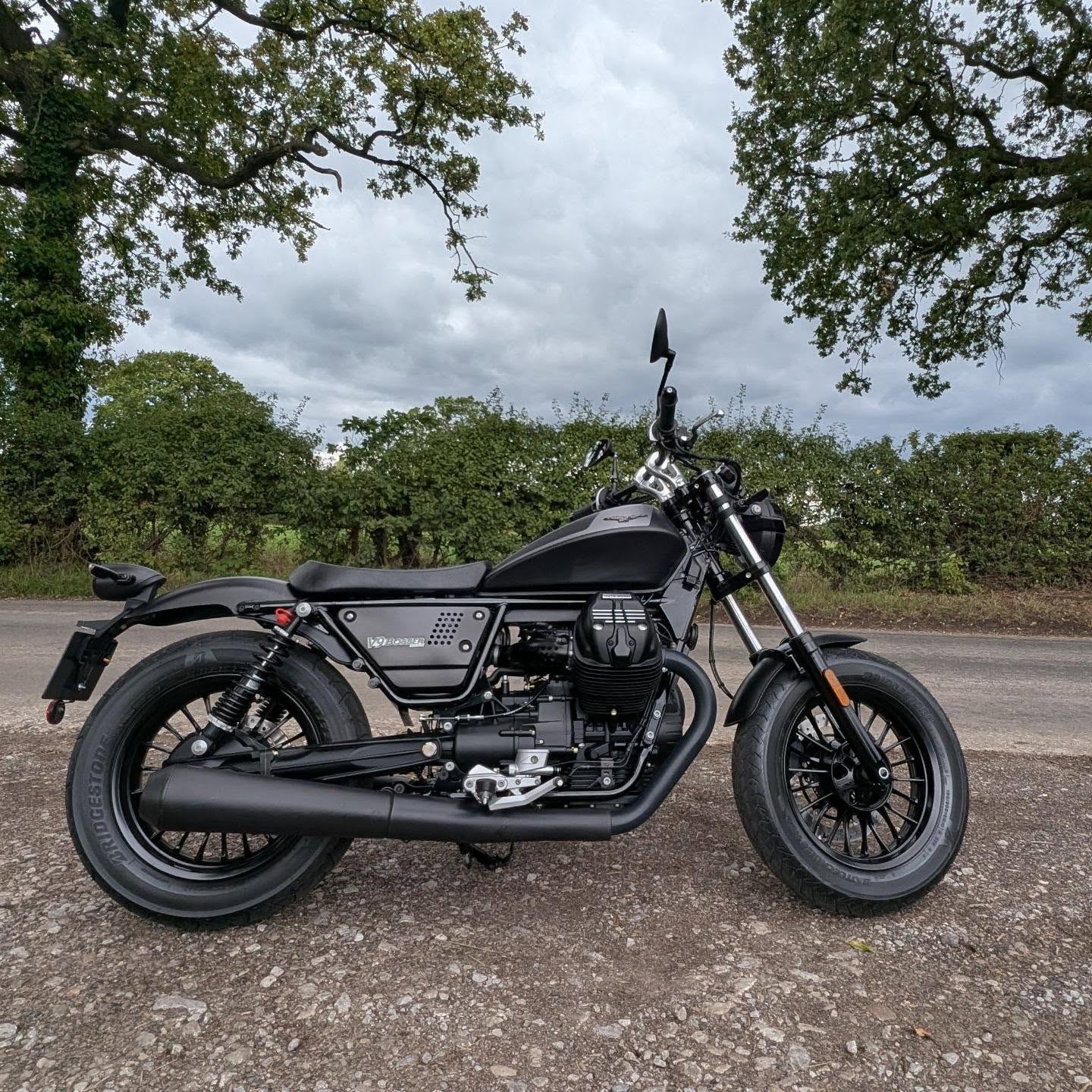 Moto Guzzi V9 Bobber #guzzi #motoguzziv9bobber #motorcycleart #motoguzzi #italiancool